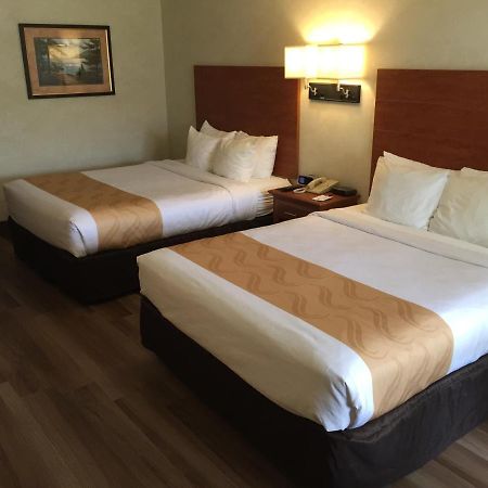 Quality Inn Lake George Buitenkant foto