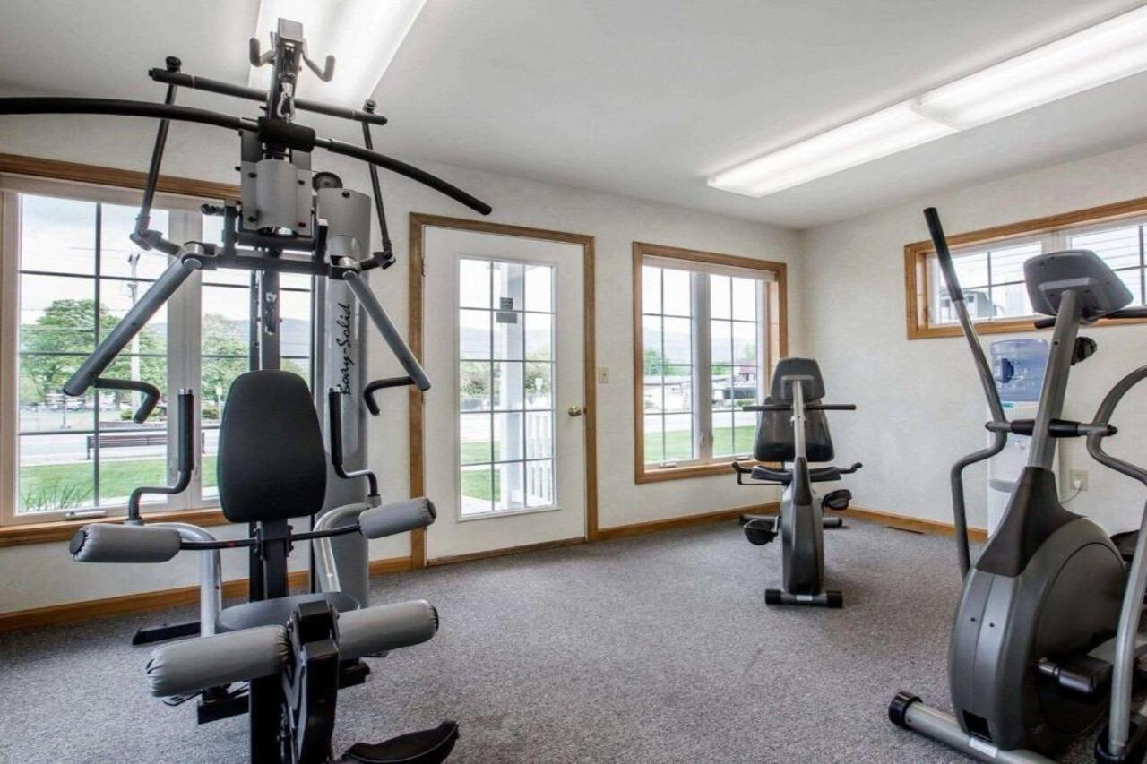 Quality Inn Lake George Buitenkant foto