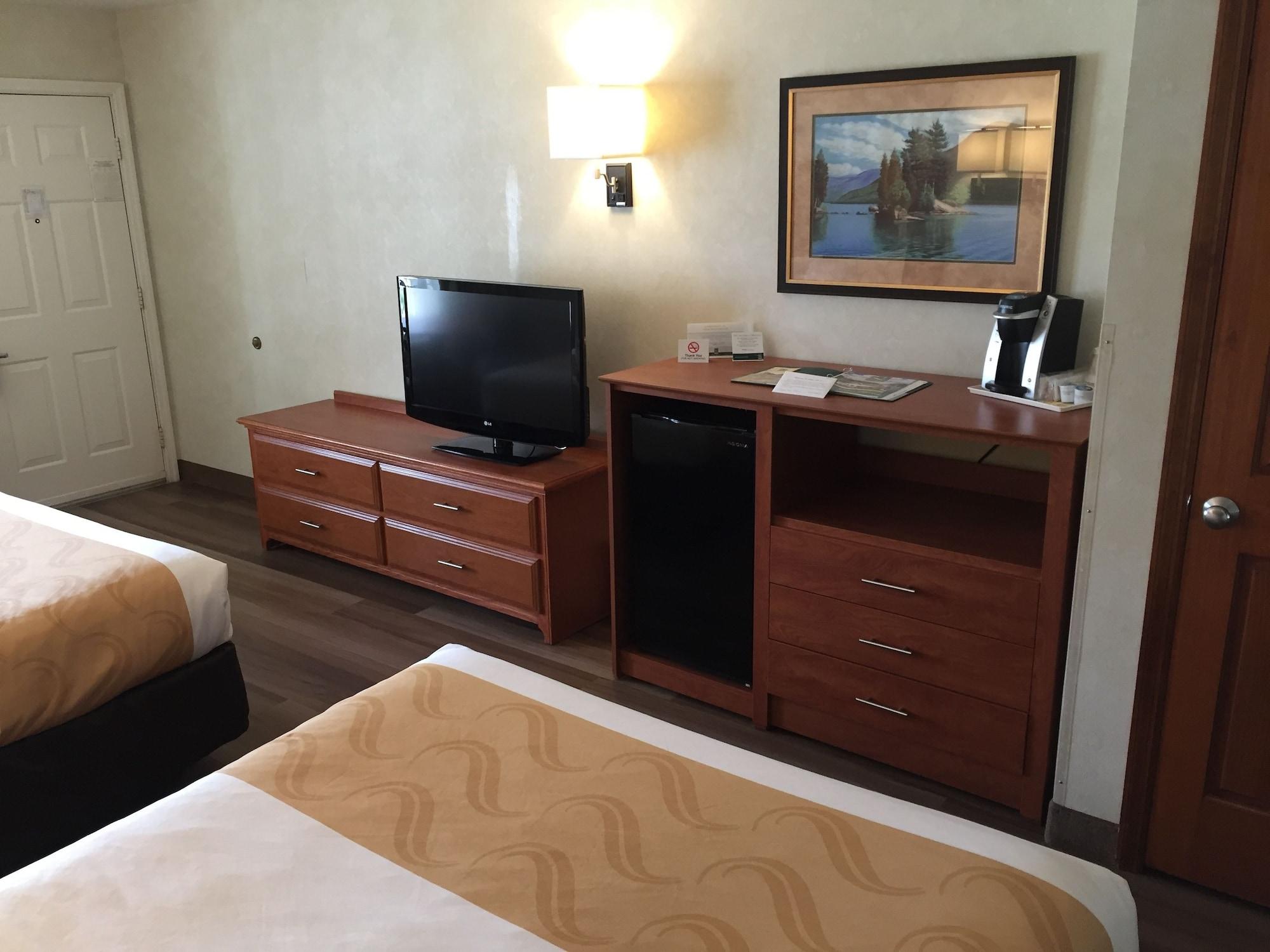 Quality Inn Lake George Buitenkant foto