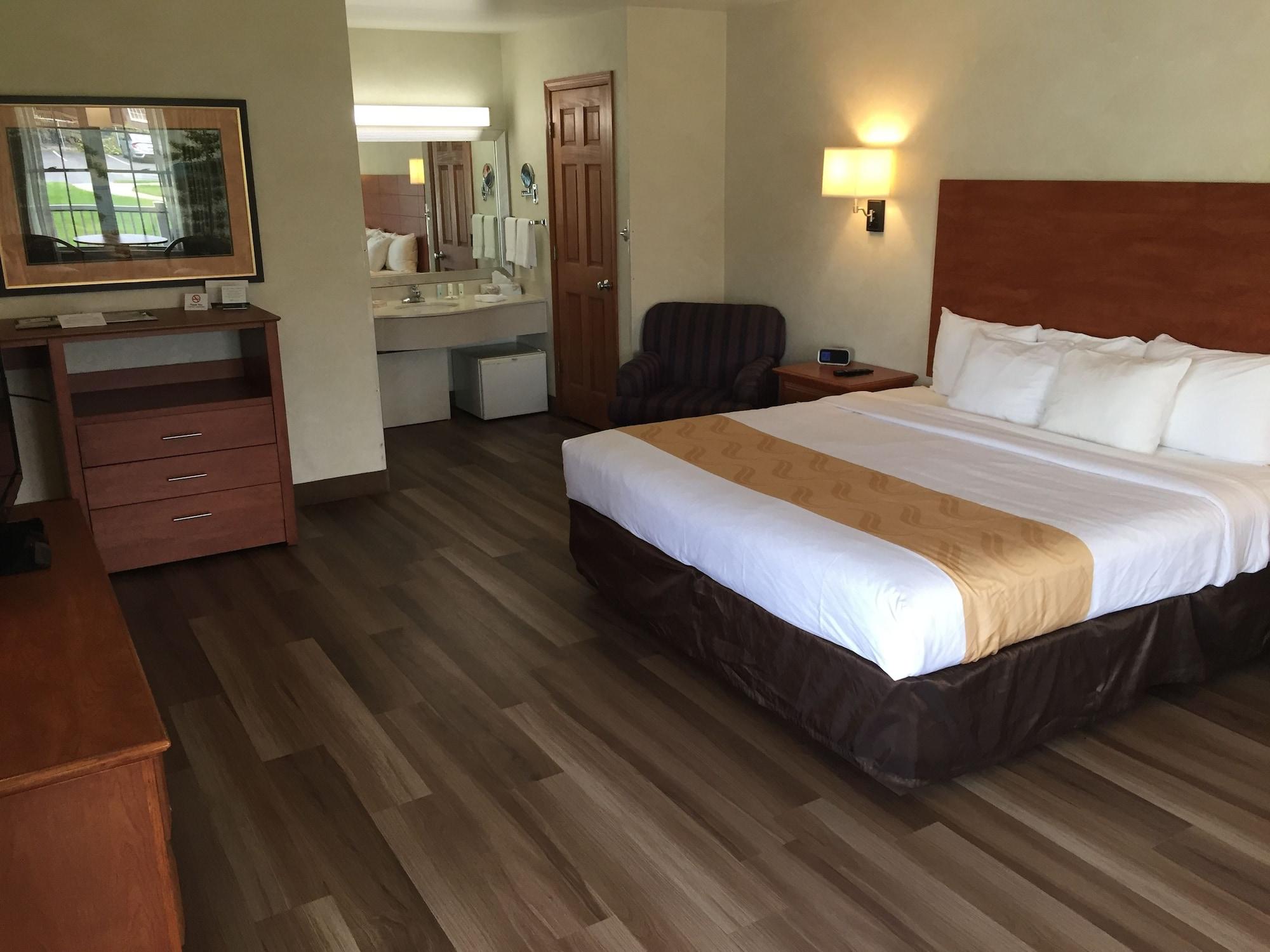 Quality Inn Lake George Buitenkant foto