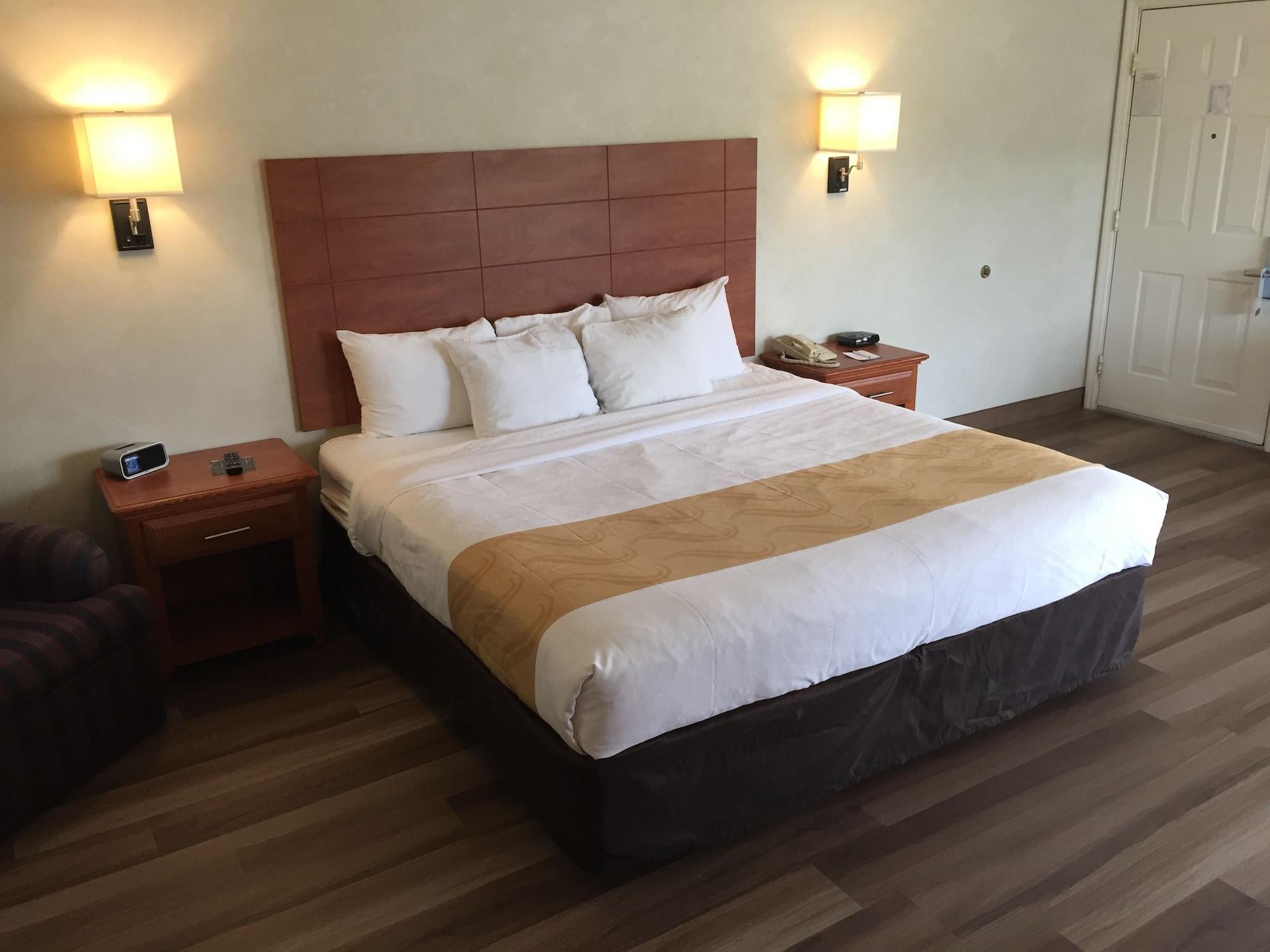 Quality Inn Lake George Buitenkant foto