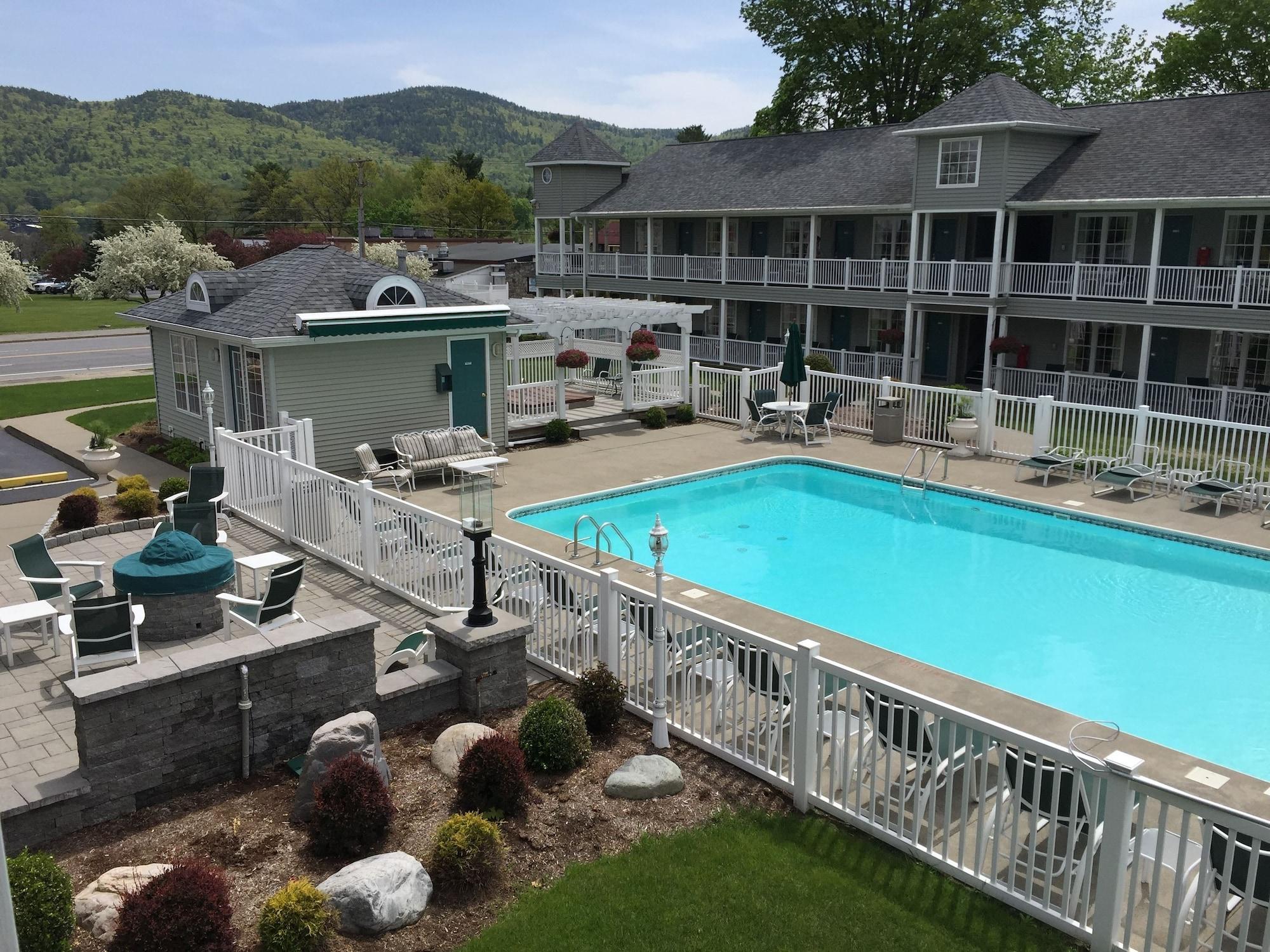 Quality Inn Lake George Buitenkant foto