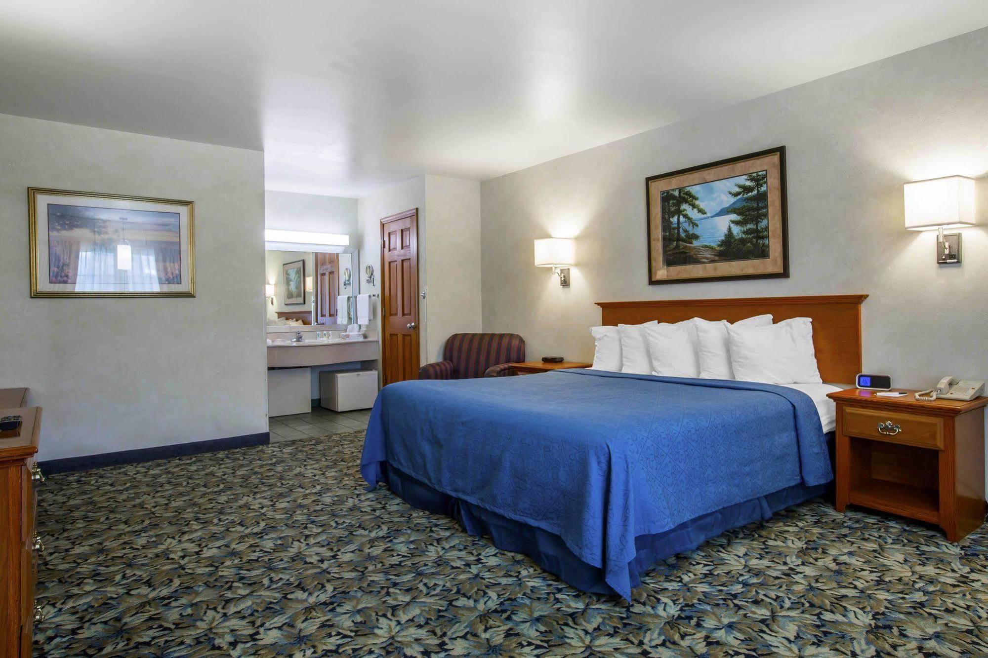 Quality Inn Lake George Buitenkant foto