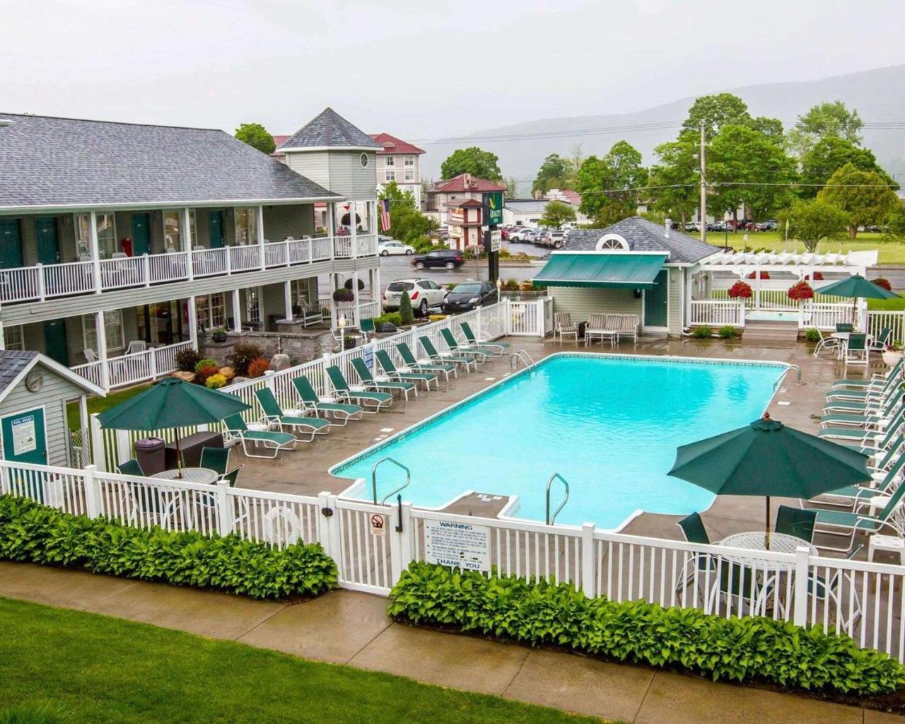 Quality Inn Lake George Buitenkant foto