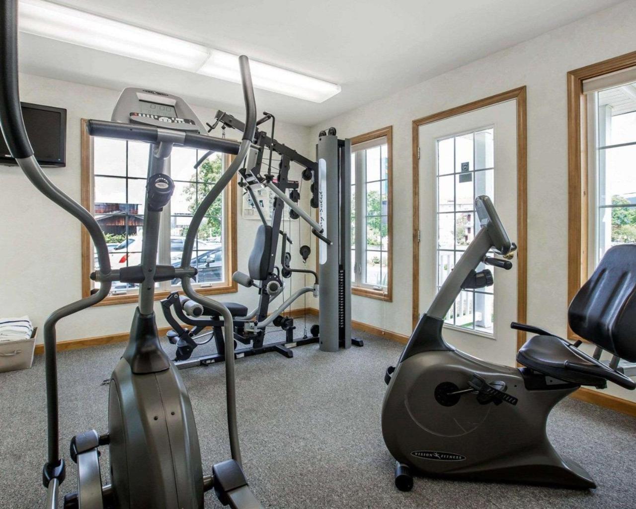 Quality Inn Lake George Buitenkant foto